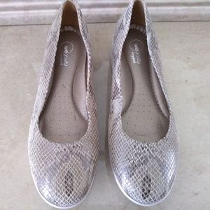 Easy Spirit Anti Gravity Wedge Platform Flats *NEW